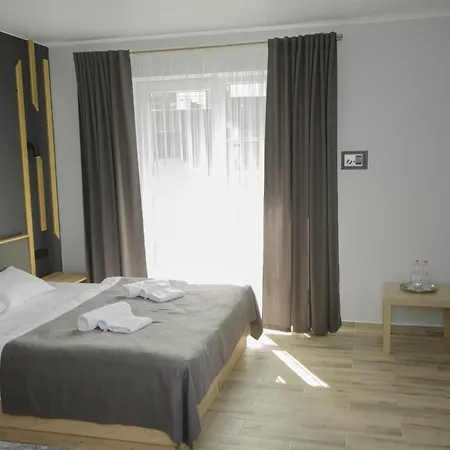 Family Hotel *